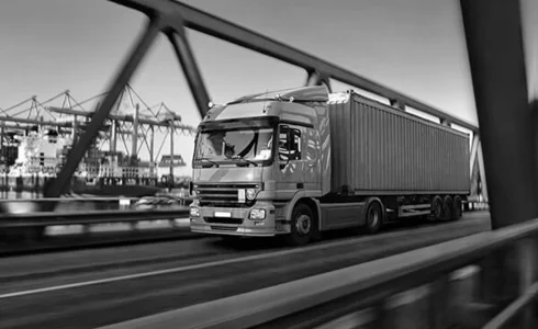 Wegtransport en of Barge. Kijk wat Hagemeijer Logistics u kan bieden.