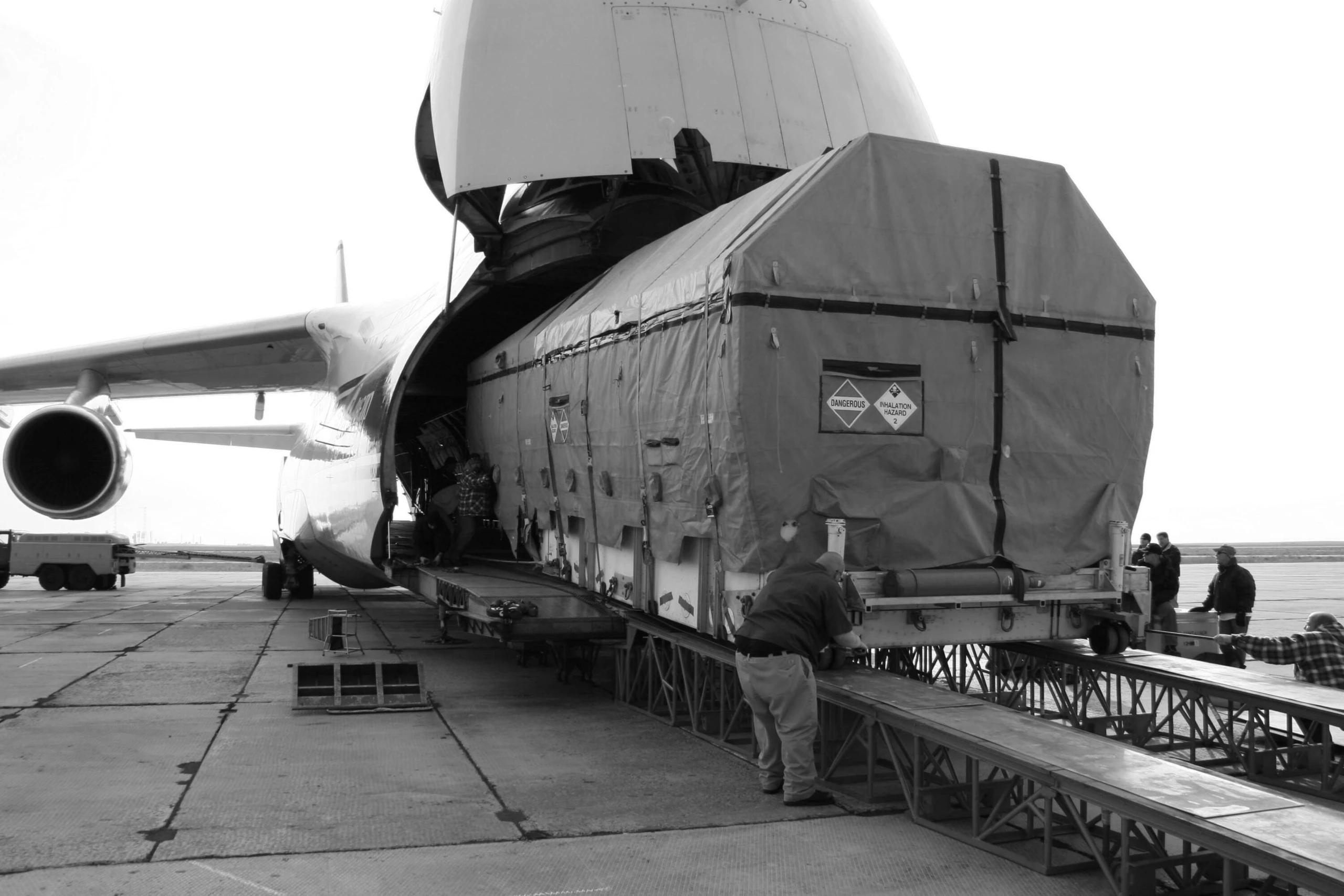 Hagemeijer Logistics<br>zee- en luchtvracht wereldwijd